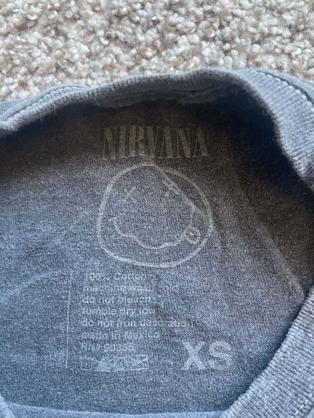 Nirvana Graphic Band Tee Nevermind Album Grey XS - Picture 2 of 3